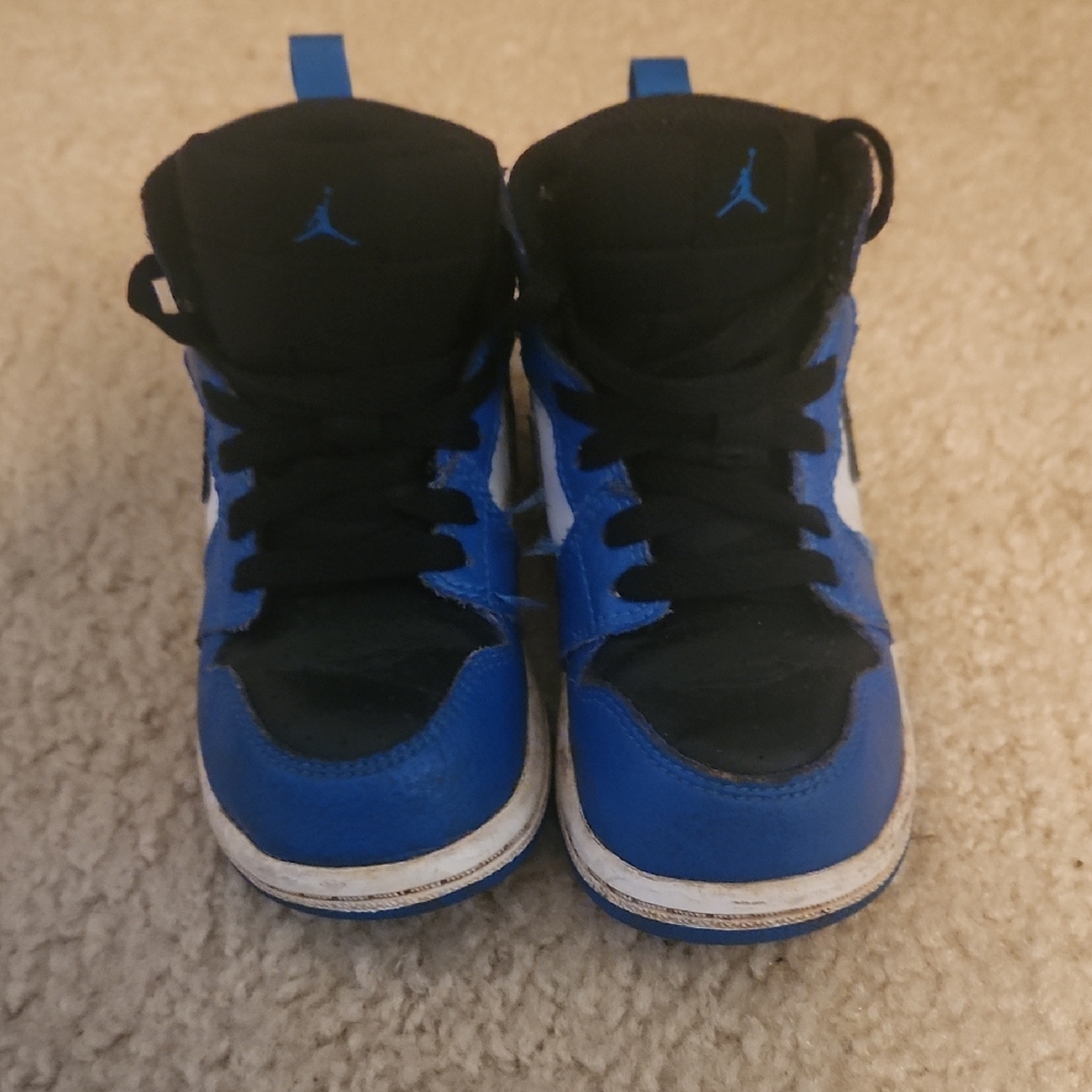 Jordan Air Retro  Kids Sneakers in Blue and Black